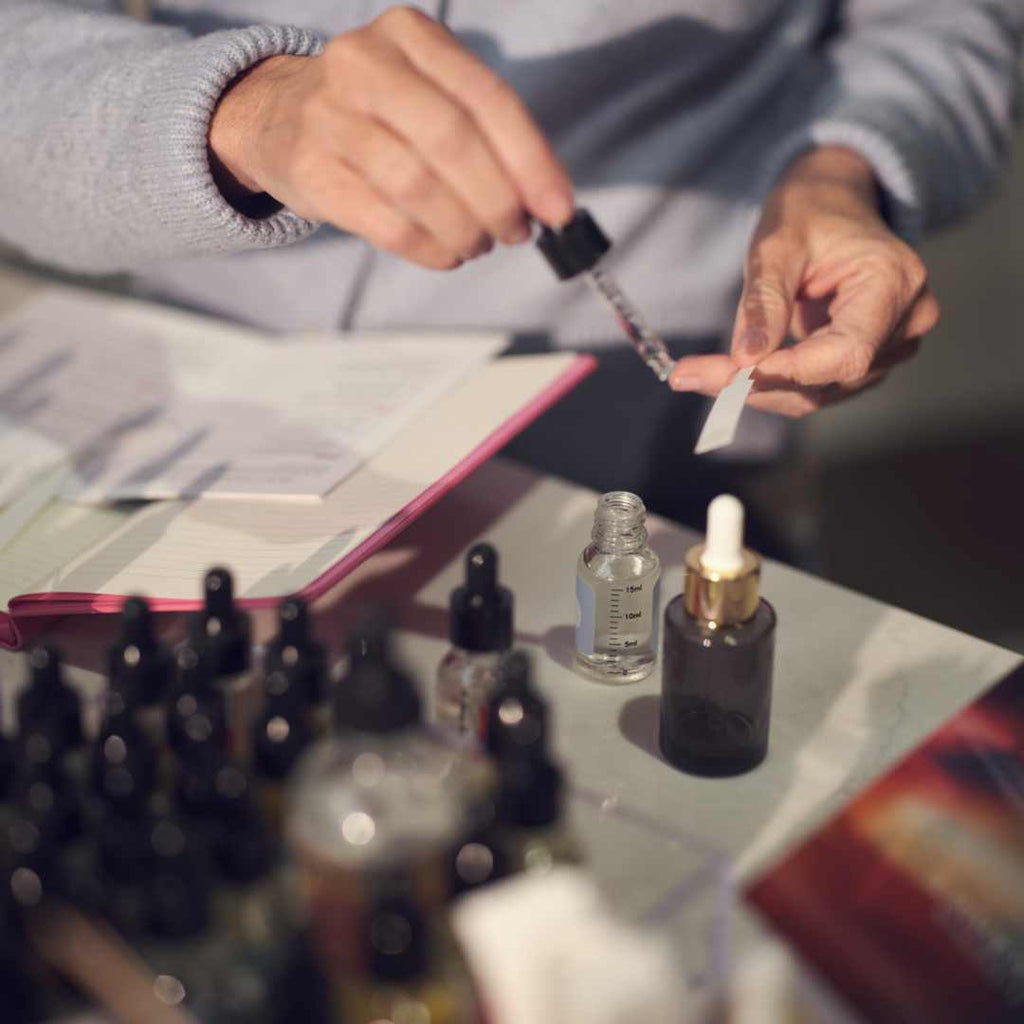 STUDIO Perfume Making Class – APOTHEKE